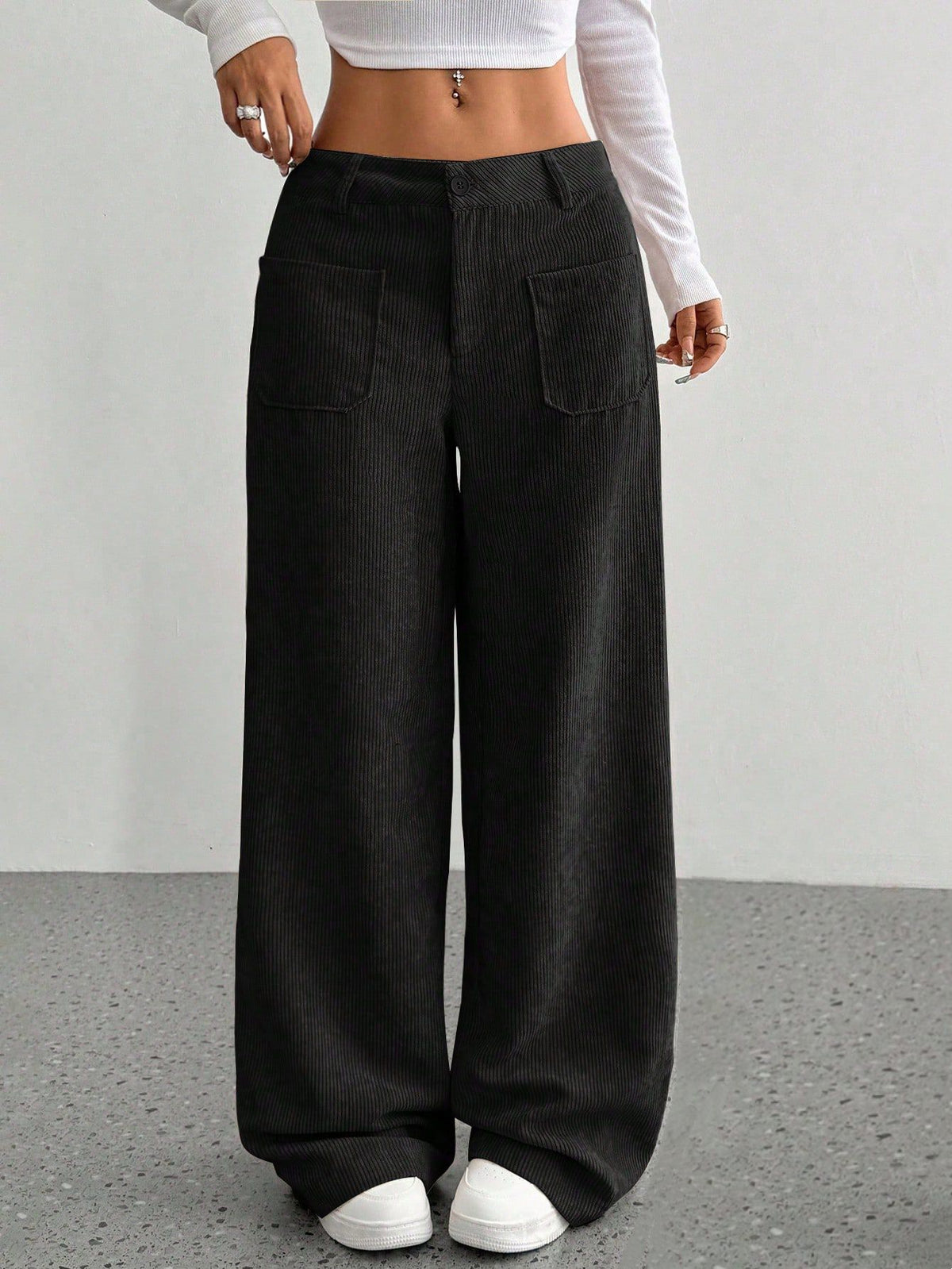 Wide-Body Leg Girl